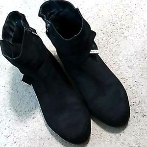 Black Booties size 9.5 Wide Width